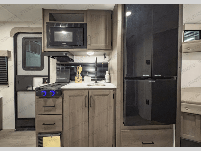 New 2026 Grand Design 161BH - photo - 44