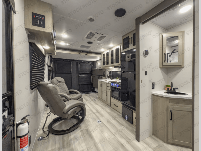 New 2026 Grand Design 22MAV - photo - 37